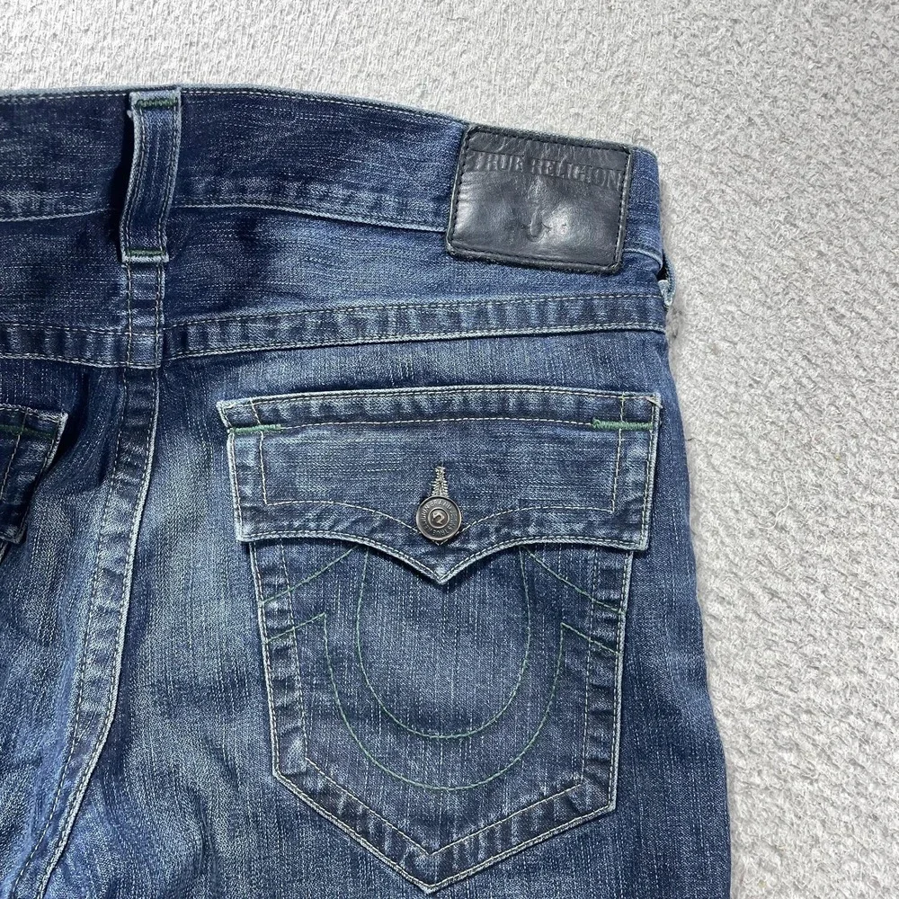 True Religion Geno Relaxed Slim Jeans Mens 34 Blue Wash Distress Denim Fit 36x35